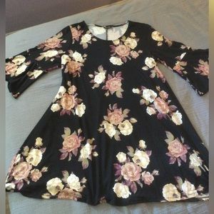 Dress with bell sleeves size 4X